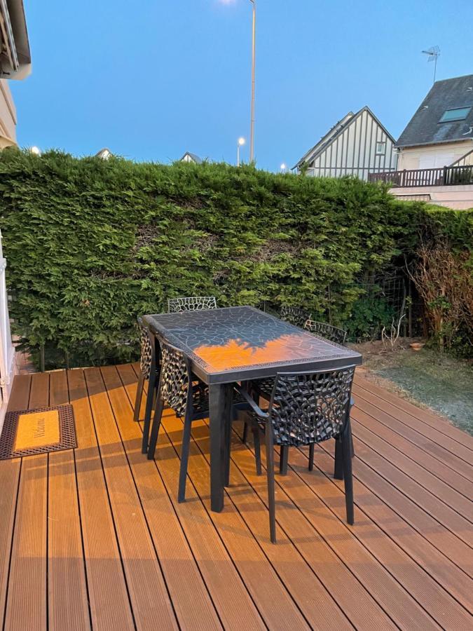 Rez De Jardin Holiday home